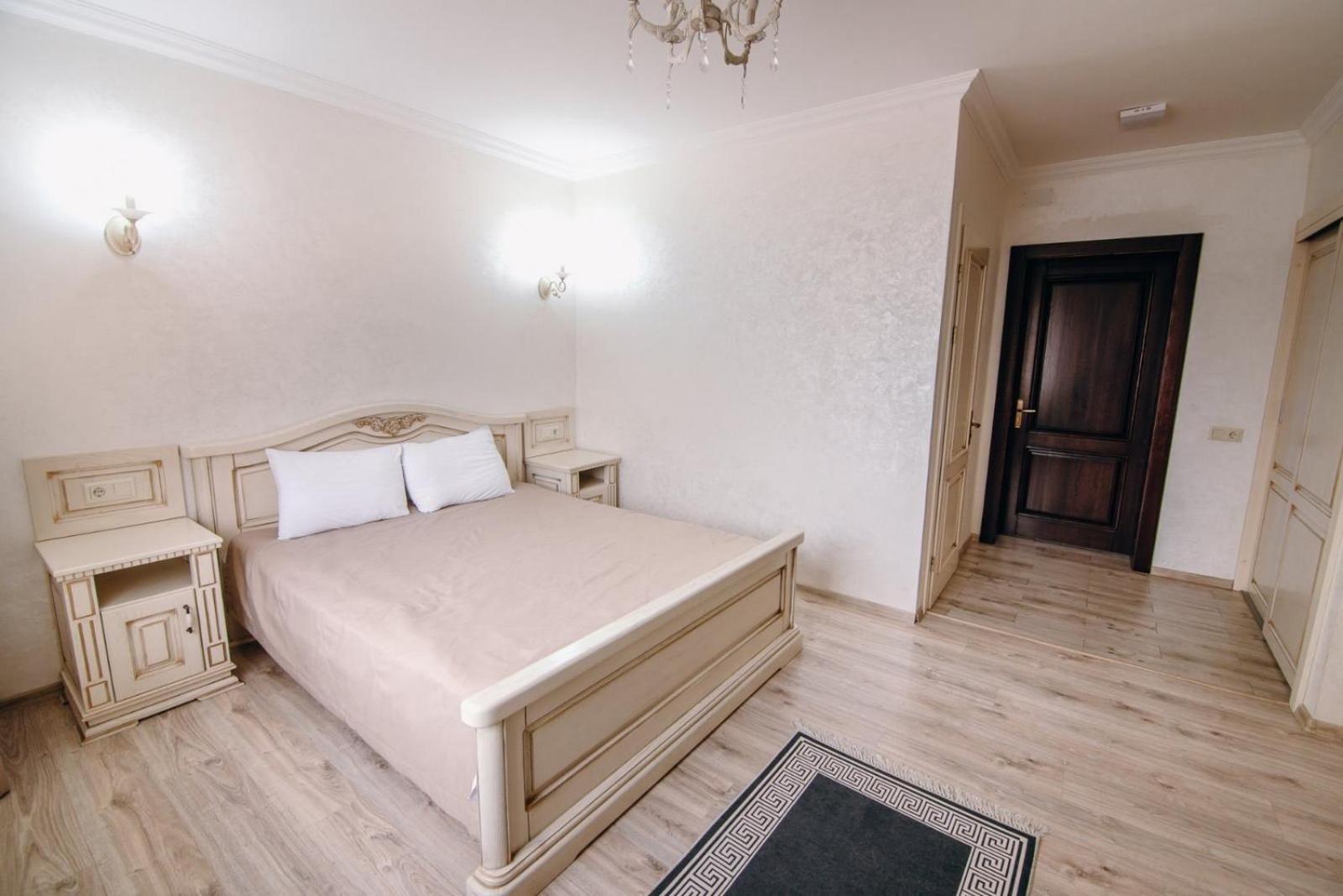 Leku Hotel 3*